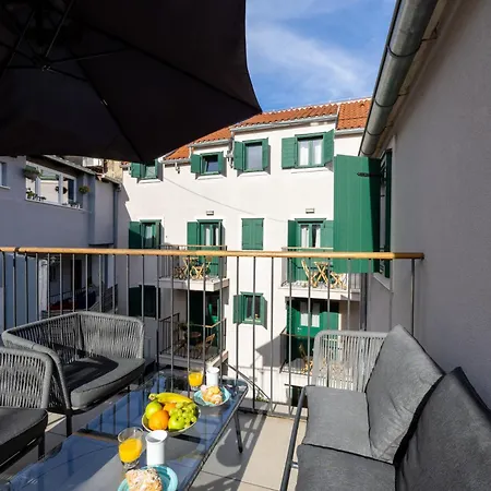 Korta Apartment