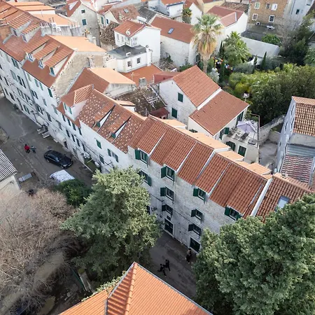 Korta Apartment *